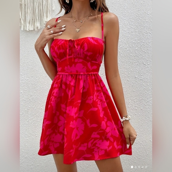 NWOT Elegant Red Floral Backless Dress Size S Summer Dress Knee Length - Picture 1 of 15